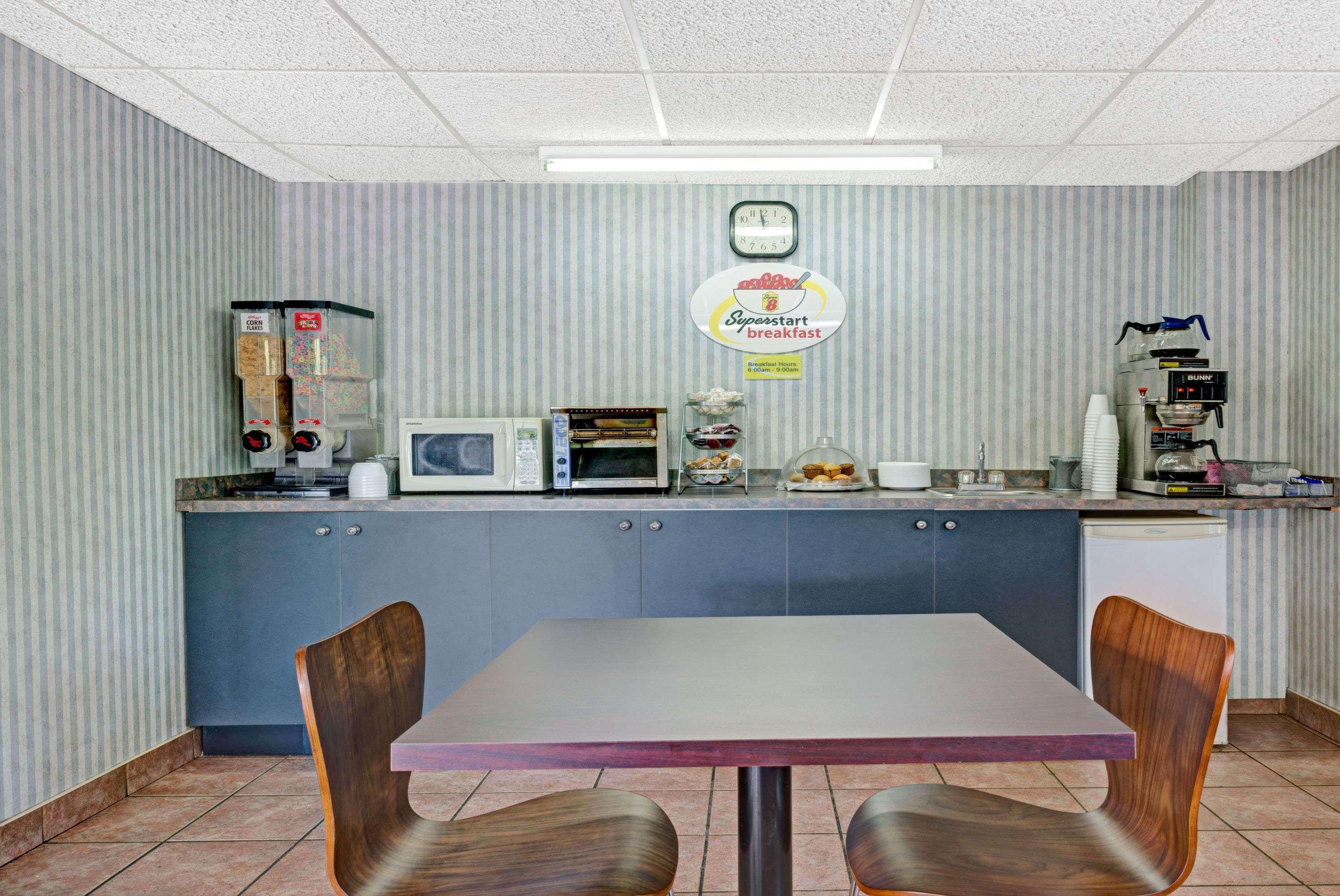 Super 8 By Wyndham Niagara Falls North Экстерьер фото