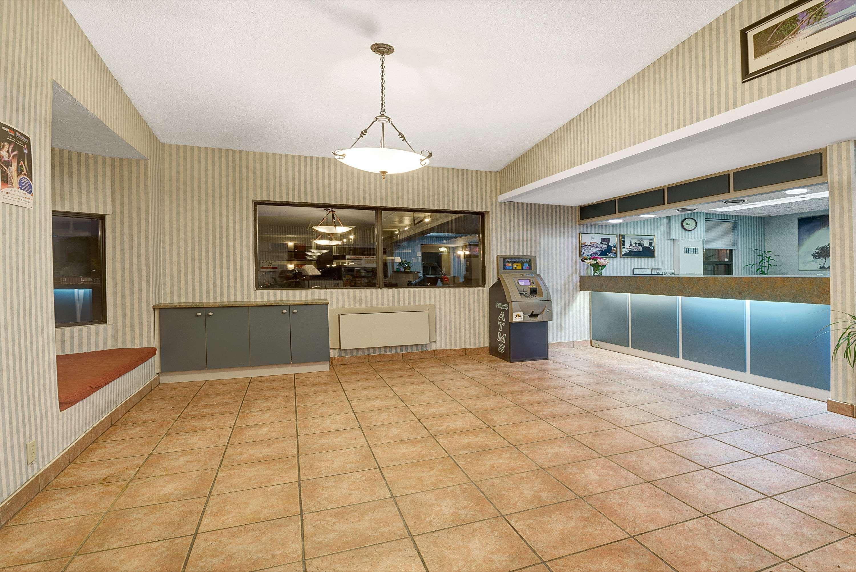 Super 8 By Wyndham Niagara Falls North Экстерьер фото